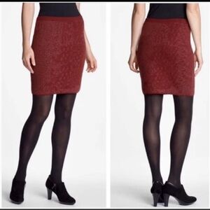 Eileen Fisher Dark Tulip short pencil skirt size large